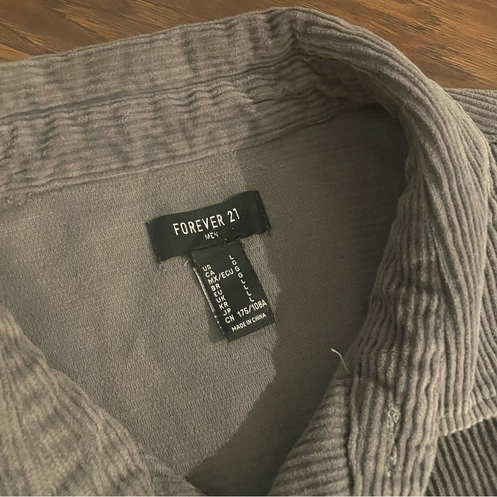 Forever 21 Men’s Button Up Corduroy Shacket - Picture 3 of 6